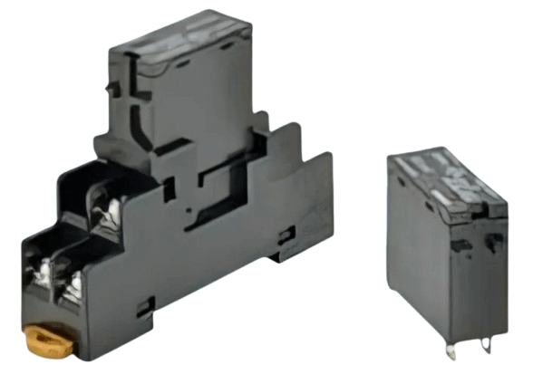  Hybrid Relay